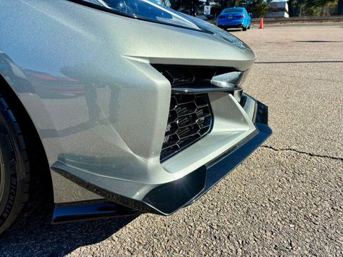 Used 2024 Chevrolet Corvette Z06 w/ Z07 Performance Package image 35