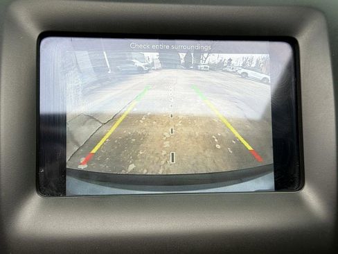 Used 2020 Jeep Cherokee Latitude Plus w/ Cold Weather Group image 15