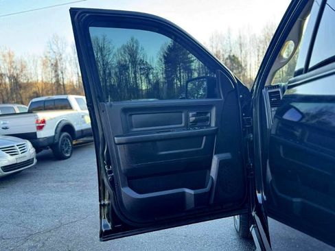 Used 2016 RAM 1500 Express w/ Popular Equipment Group image 9