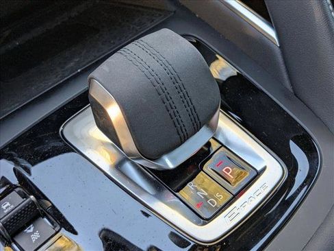 Used 2024 Jaguar E-PACE R-Dynamic SE image 12