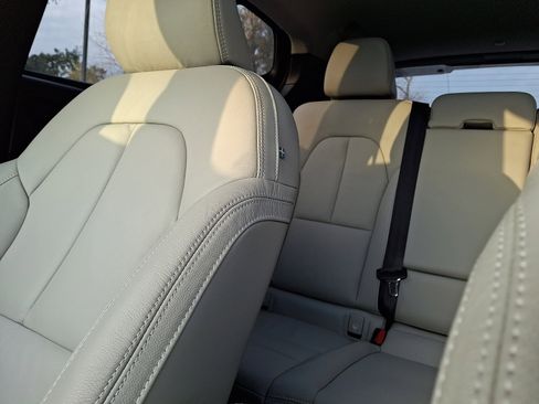 Used 2023 Volvo XC40 B5 Plus w/ Driver Assist Package image 18