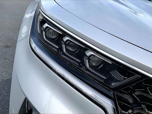 Used 2023 Kia Sorento SX Prestige image 31