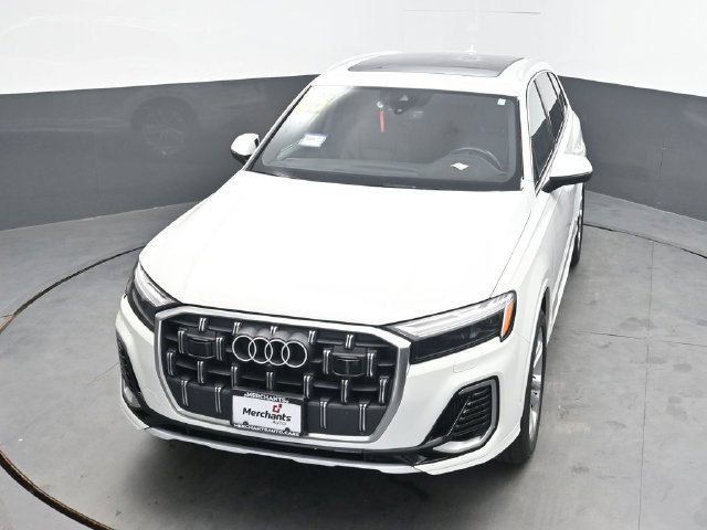 Used 2025 Audi Q7 3.0T Premium Plus AWD/4WD image 23