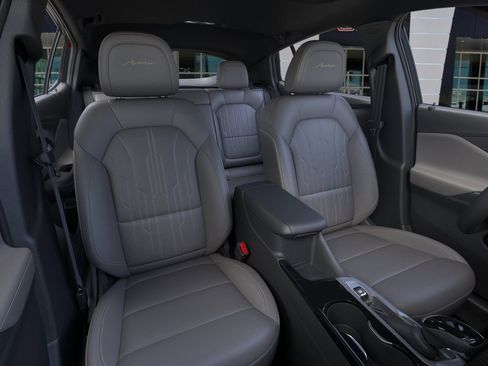 New 2026 Buick Envista Avenir image 16