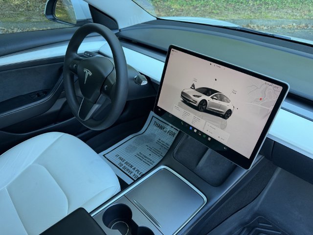 Used 2022 Tesla Model 3 Long Range AWD/4WD image 31