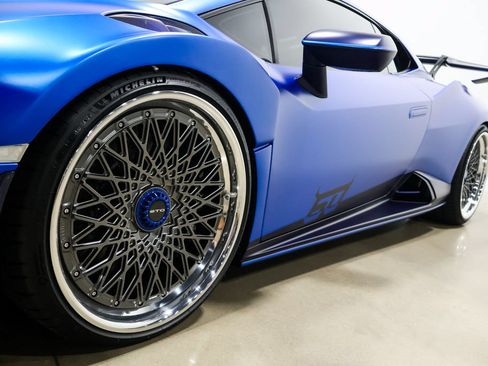 Used 2023 Lamborghini Huracan STO RWD image 29