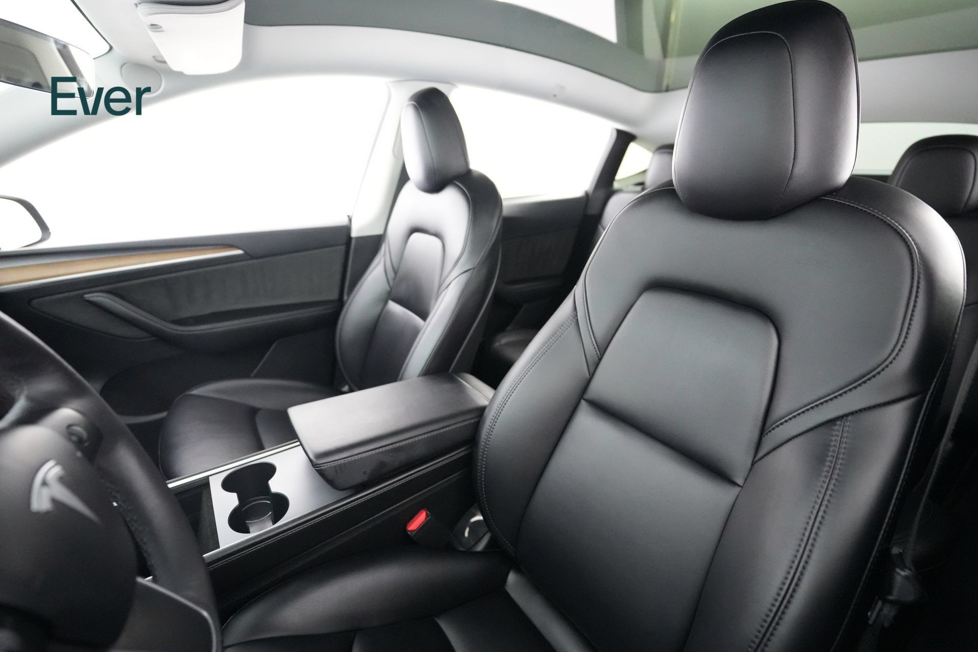 Used 2023 Tesla Model Y Long Range AWD/4WD image 4