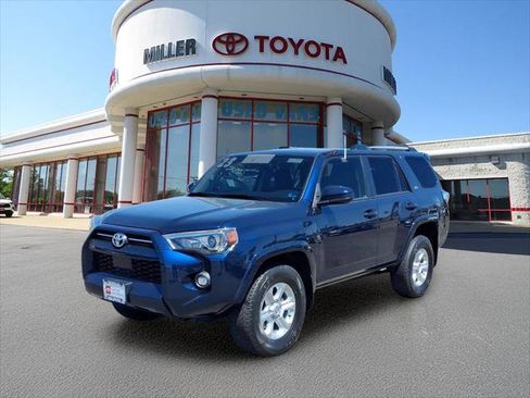 Certified 2023 Toyota 4Runner SR5 AWD/4WD image 1