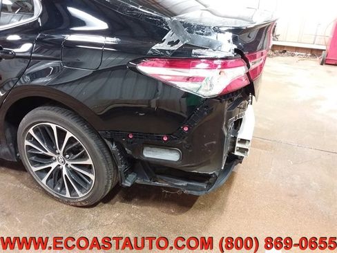 Used 2020 Toyota Camry SE image 16