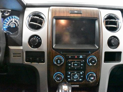 Used 2013 Ford F150 Lariat w/ Luxury Equipment Group image 21