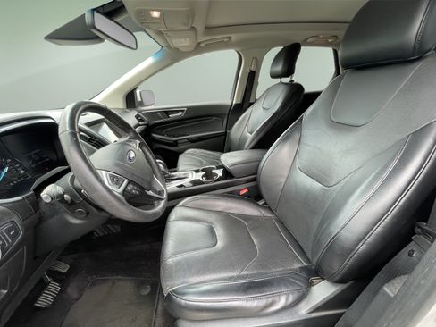Used 2016 Ford Edge Titanium w/ Equipment Group 302A AWD/4WD image 7