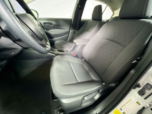 Used 2026 Toyota Corolla LE FWD image 13