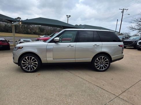 Used 2020 Land Rover Range Rover HSE image 2