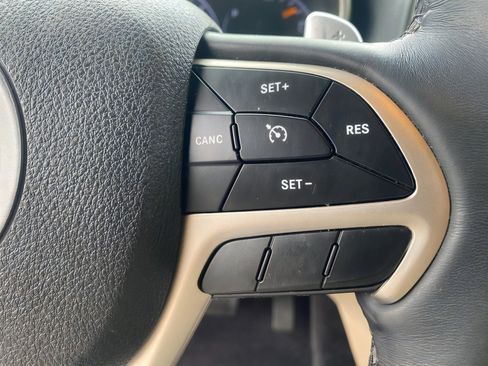 Used 2017 Jeep Grand Cherokee Limited w/ Luxury Group II image 15