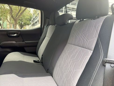 Used 2020 Toyota Tacoma TRD Off-Road w/ Technology Package image 22