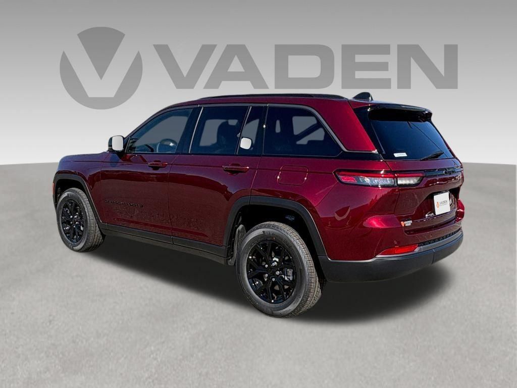New 2026 Jeep Grand Cherokee Altitude AWD/4WD image 24