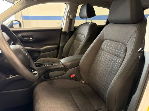 Certified 2026 Honda HR-V LX image 21