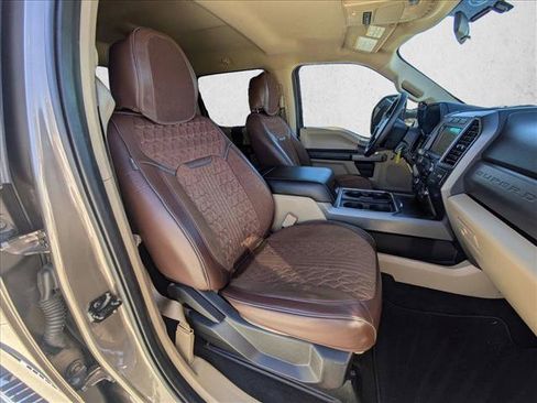 Used 2019 Ford F250 XLT w/ XLT Premium Package image 21