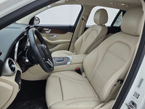 Certified 2022 Mercedes-Benz GLC 300 image 15
