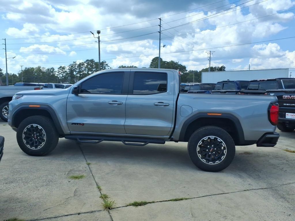 Used 2026 GMC Canyon AT4 w/ Technology Plus Package AWD/4WD image 4