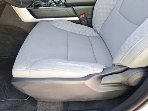 Used 2024 Toyota Tundra SR5 w/ SR5 Convenience Package AWD/4WD image 17