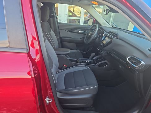 Certified 2021 Chevrolet TrailBlazer LT w/ Convenience Package image 18