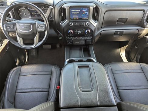Used 2022 GMC Sierra 2500 Denali w/ Denali Black Diamond Edition image 14