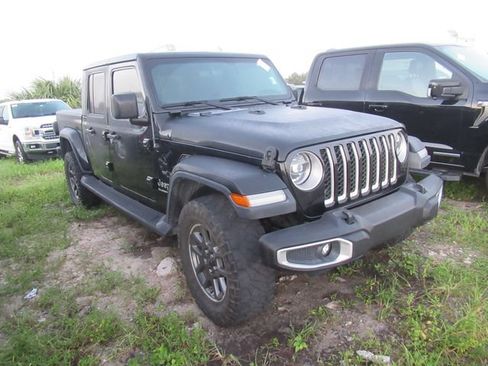 Used 2020 Jeep Gladiator Overland AWD/4WD image 1