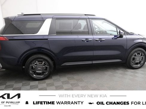 New 2026 Kia Carnival EX FWD image 4