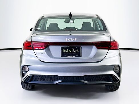 Used 2022 Kia Forte LXS image 7