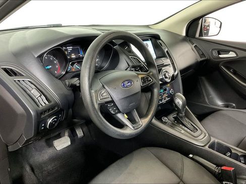 Used 2017 Ford Focus SEL image 12