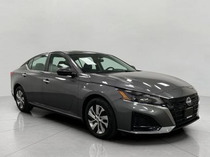 Used 2025 Nissan Altima 2.5 S
