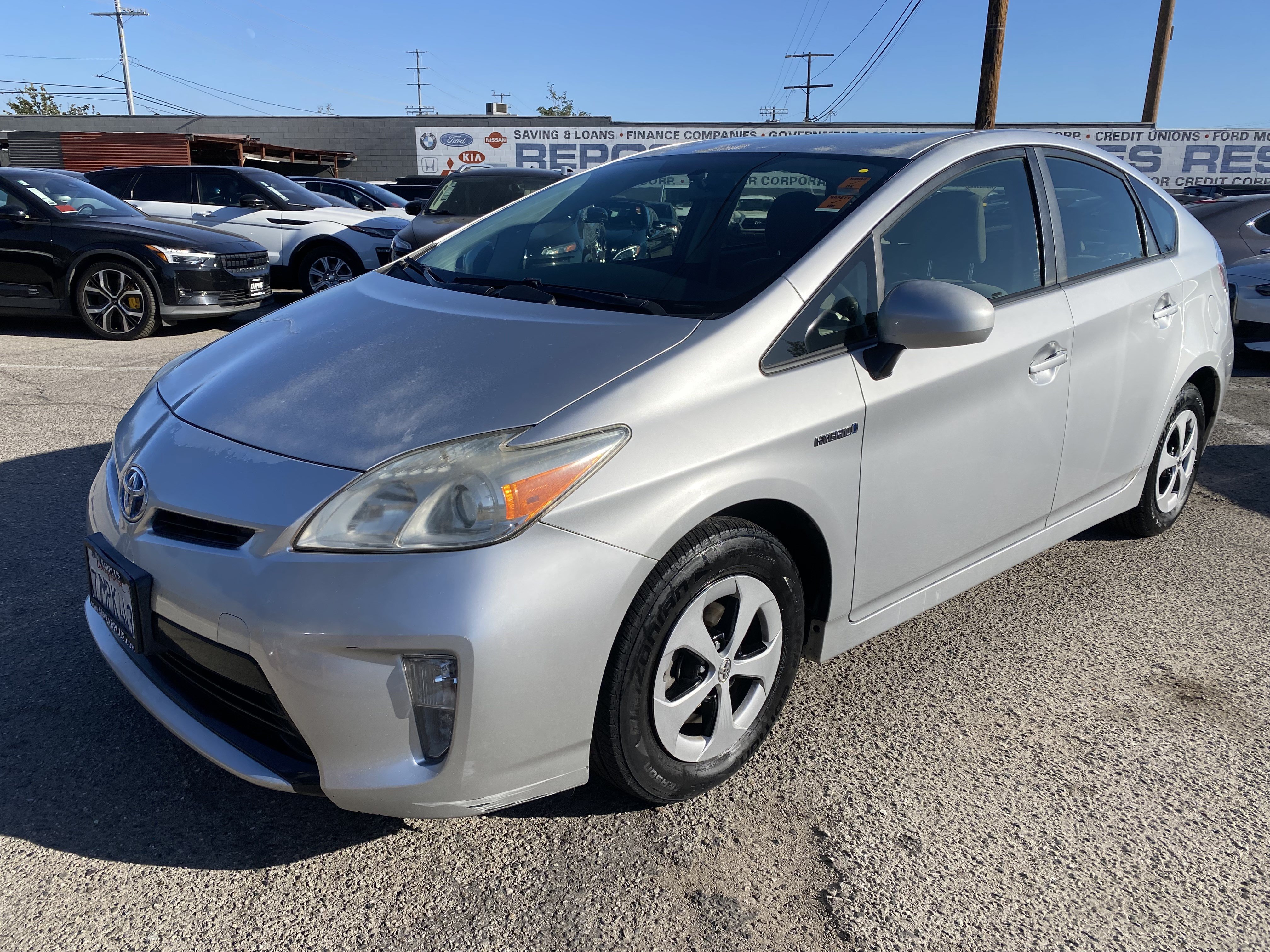 Used 2015 Toyota Prius Two FWD image 2
