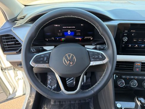 Used 2025 Volkswagen Taos S AWD/4WD image 11