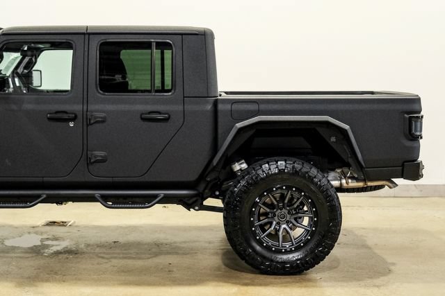 Used 2025 Jeep Gladiator Rubicon w/ Safety Group AWD/4WD image 54