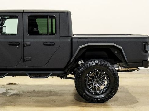 Used 2025 Jeep Gladiator Rubicon w/ Safety Group AWD/4WD image 54