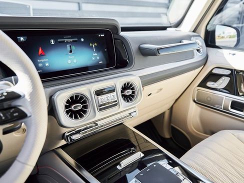 Used 2025 Mercedes-Benz G 63 AMG 4MATIC image 74