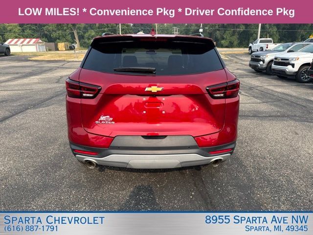 Used 2024 Chevrolet Blazer LT w/ Convenience Package FWD image 4