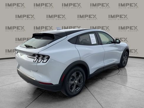 Used 2022 Ford Mustang Mach-E Select image 5