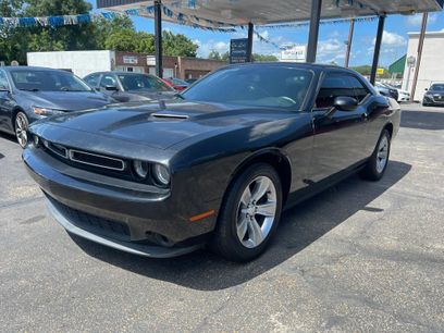 Used 2019 Dodge Challenger SXT