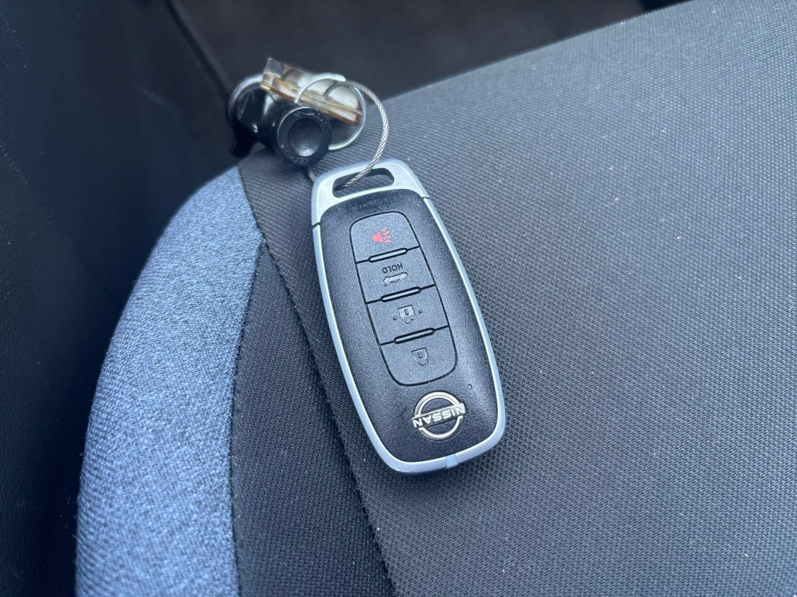 Used 2025 Nissan Versa SV FWD image 18