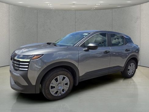 Used 2025 Nissan Kicks S AWD/4WD image 1