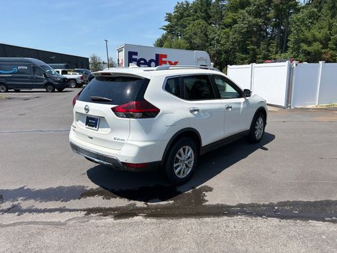 Used 2019 Nissan Rogue SV AWD/4WD image 5
