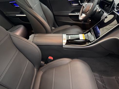 Used 2025 Mercedes-Benz C 300 Sedan image 30