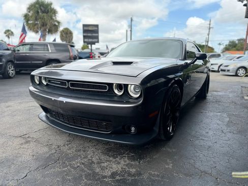 Used 2015 Dodge Challenger R/T Scat Pack w/ Leather Interior Group RWD image 7