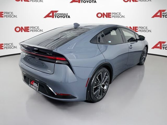 Certified 2024 Toyota Prius XLE FWD image 8