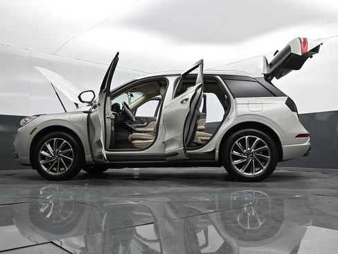 Used 2021 Lincoln Corsair Grand Touring w/ Equipment Group 301A AWD/4WD image 36