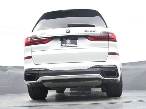 Used 2021 BMW X7 M50i w/ Dynamic Handling Package AWD/4WD image 32