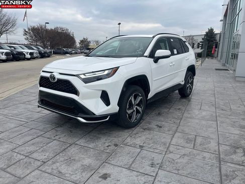 New 2025 Toyota RAV4 SE image 1