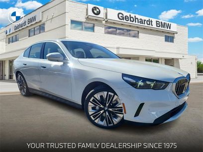 New 2026 BMW 530i xDrive w/ Premium Package